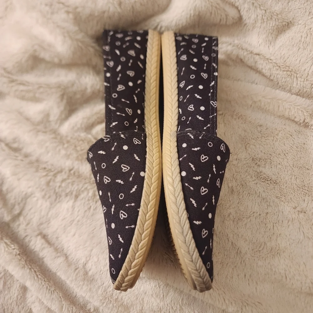Moleca Slip On Shoes-7
